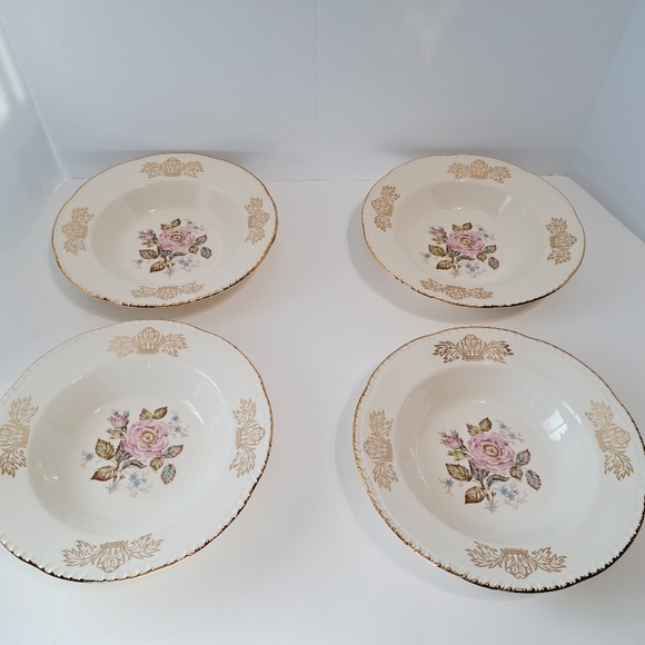 Vintage Homer Laughlin Queen Esther Gold Rim Set of 4 Soup/‎ Dessert Bowls - Picture 1 of 4